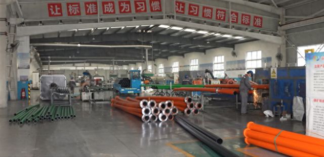 江南·体育(JN SPORTS)官方网站新春走基层 这里的塑料管经得住150℃高(图1)
